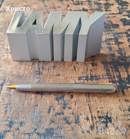 химикалка Lamy Persona twist титаниева с позлатени части