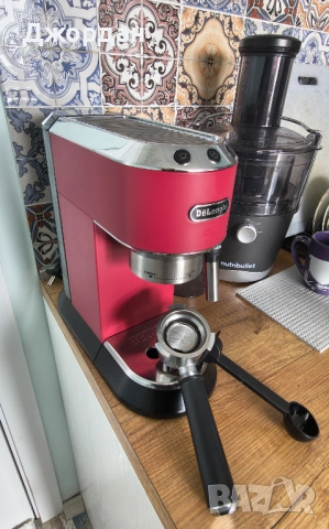 Кафе машина Delongi Dedica, снимка 9 - Кафемашини - 54314386