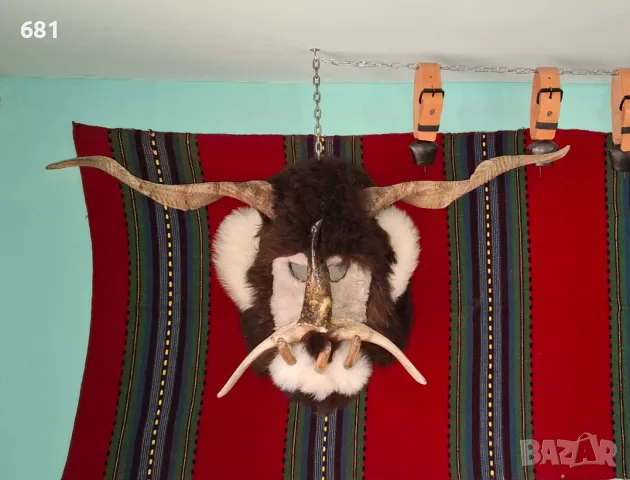 Сурвакарски маски  Кукерски маски, снимка 2 - Антикварни и старинни предмети - 48735952