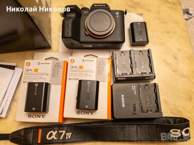 Sony a7IV фотоапарат, с батерии и зарядни