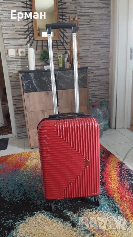 Куфар Constellation червен, снимка 4 - Куфари - 54299850