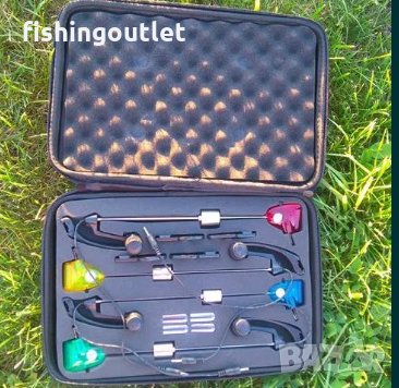  Комплект 4 бр светещи обтегачи в твърд калъф 