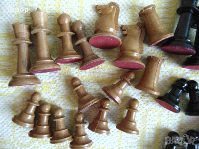 Бакелитови фигури за шах, снимка 6 - Шах и табла - 52859011