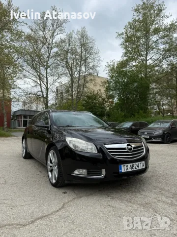 Продавам Опел инсигния