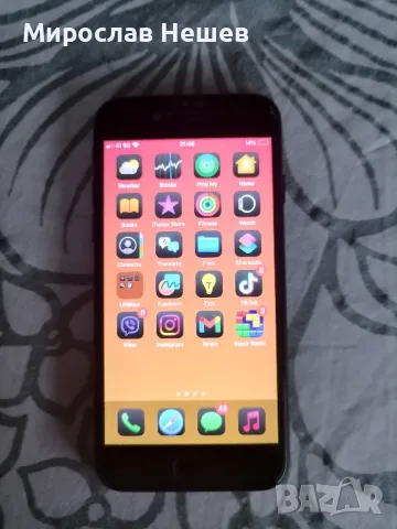 Продавам iphone se 128 GB 2020 година, снимка 3 - Apple iPhone - 48745740