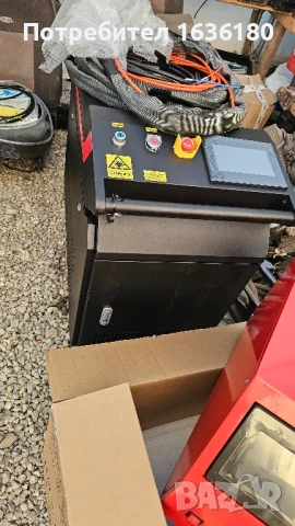 Машина 4в1 Лазерно почистване ръжда , рязане и заваряване на метали, снимка 4 - Други машини и части - 50892863