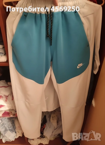 Заглавие: Оригинален Nike Tech Fleece Pants – Бял/Светлосин – Размер M – Като НОВ!, снимка 4 - Панталони - 53891596