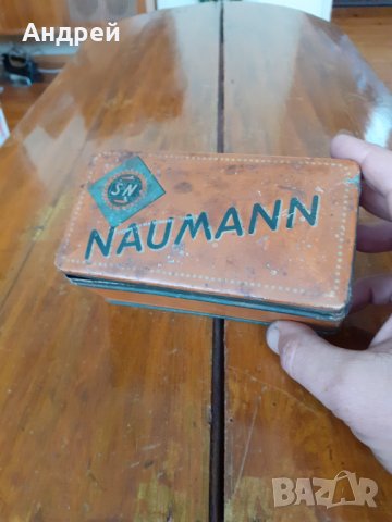 Кутия за принадлежности от шевна машина Neumann, снимка 2 - Други ценни предмети - 31388162