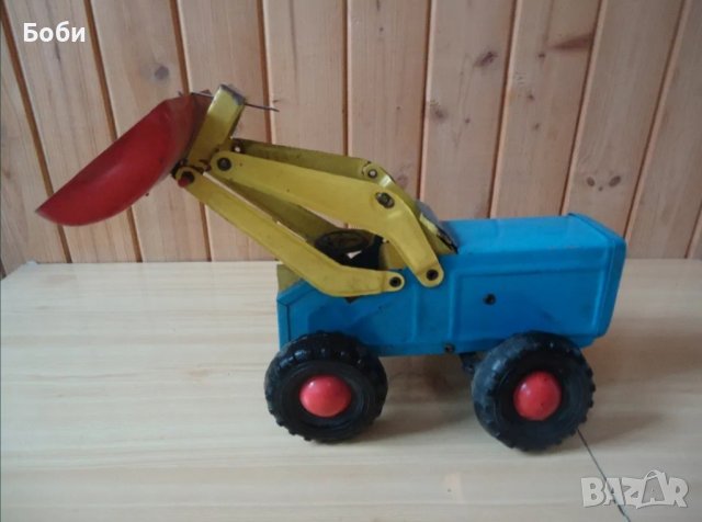 Стара Рядка Руска Метална Голяма Играчка Трактор Фадрома СССР 