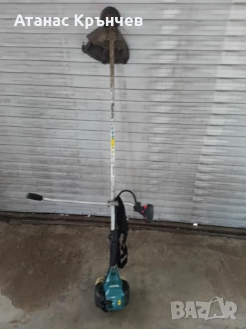 бензинова коса макита