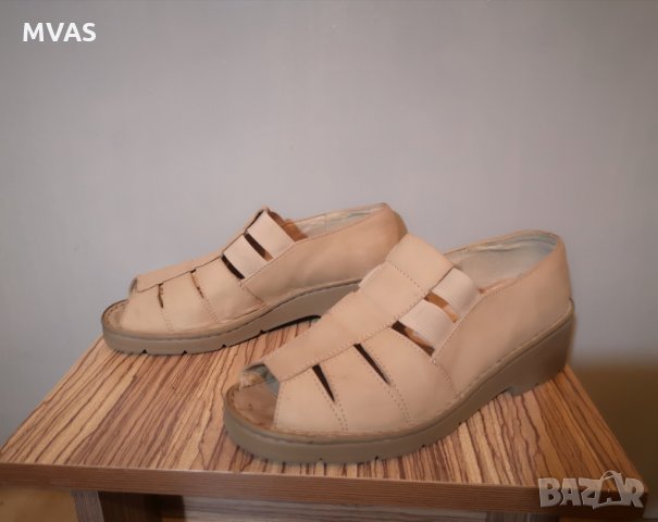 Нови кожени ежедневни обувки бежови 37 номер