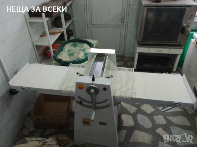 ЛАМИНАТОР ЗА БУТЕР ТЕСТО AEG - 0.75 KW