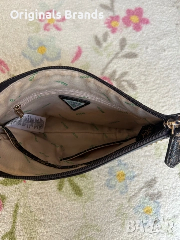 ❤️Оригинална чанта на GUESS!❤️, снимка 2 - Чанти - 54147809