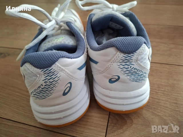 Asics upcourt 5, размер 39 - 24.5 cm за зала , снимка 6 - Маратонки - 51870912