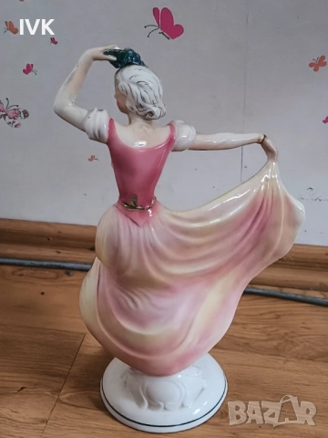 Немска антикварна фигура Hertwig & Co. Katzhütte , снимка 6 - Колекции - 52789131