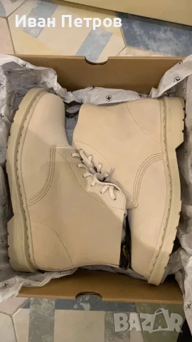 Чисто нови обувки Dr.Martens