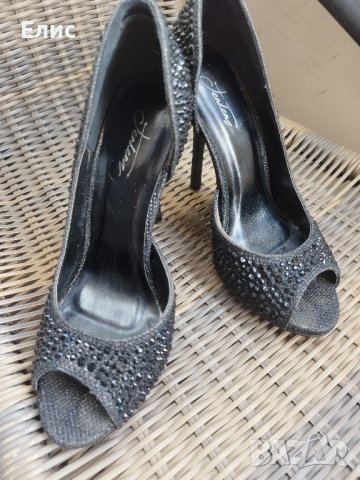 Черни сандали на ток, снимка 4 - Дамски обувки на ток - 42063303