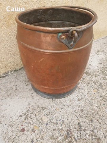 Бакърена кофа, снимка 2 - Антикварни и старинни предмети - 52418732