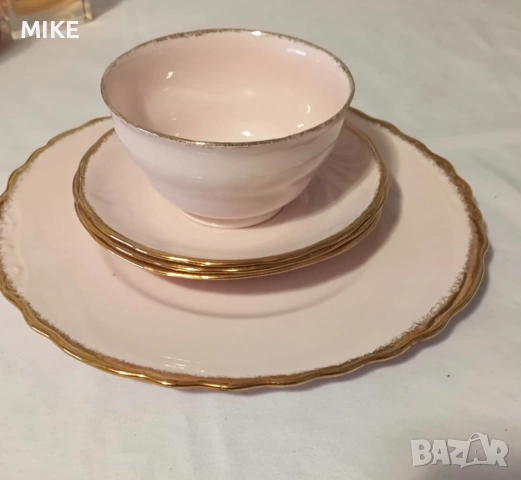 Чинии и чашка/захарничка на Royal Vale