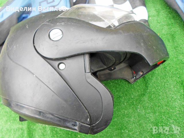 Мото каска, снимка 7 - Аксесоари и консумативи - 34520368