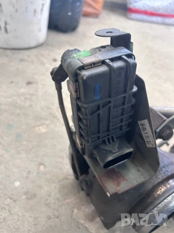 Турбина за 2.2 Дизел Мерцедес Ц класа Е класа ЦЛК ЦЛЦ W203 W209 W211 CL203 с актуатор (електроника), снимка 3 - Части - 50541693