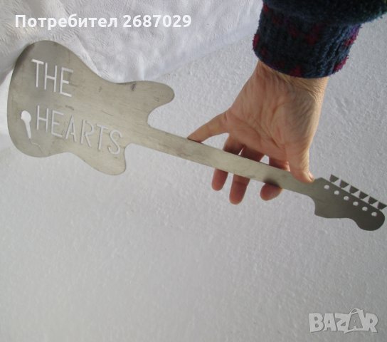  45 см китара за стена the hearts, микрофон - метал, пано, фигура, снимка 2 - Декорация за дома - 29125349