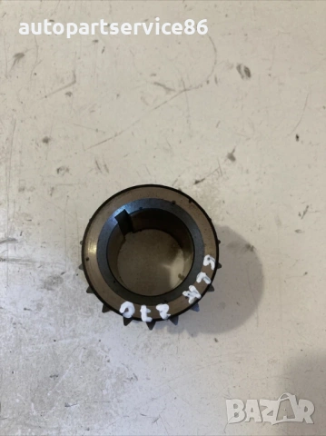 Зъбно колело на колянов вал 2.7 CDI 612.967 120Kw за Mercedes CLK W209 двигател A6110500403, снимка 3 - Части - 54158909