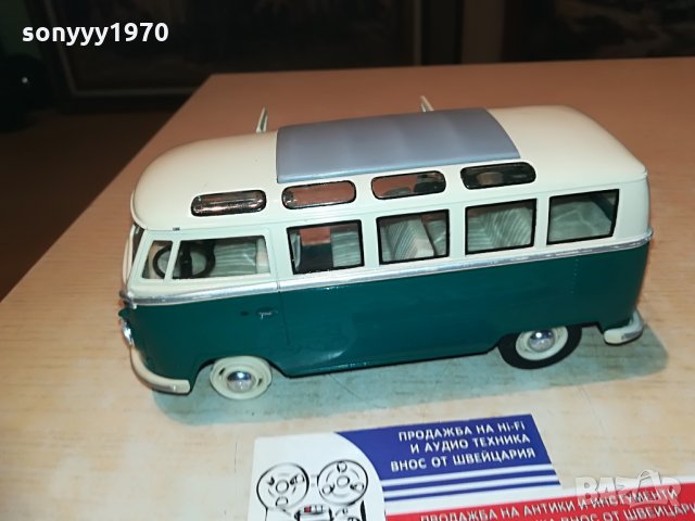 KINSMART 1/24-РЕТРО ВАГЕН-БУС-18Х8Х7СМ, снимка 8 - Колекции - 29235269