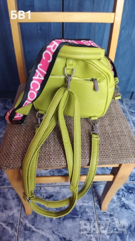Дамска малка раница , снимка 3 - Раници - 54052327
