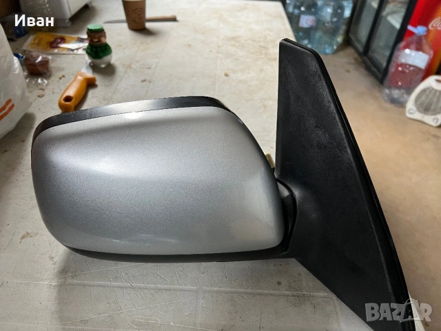 Дясно огледало за Toyota Rav4 2001-2005 година, снимка 2 - Части - 54086767