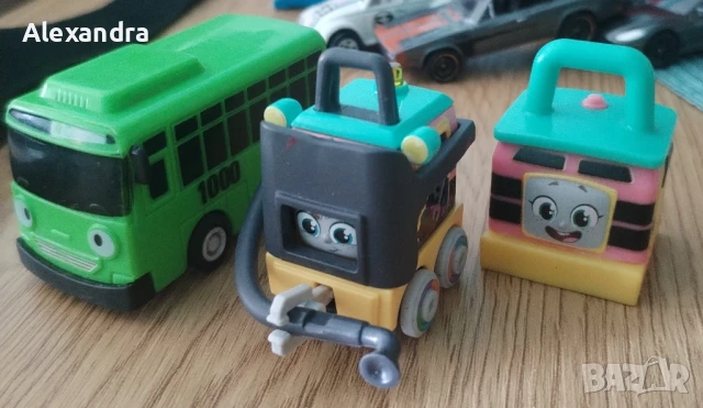 Колички Hot Wheels, снимка 9 - Коли, камиони, мотори, писти - 50878821