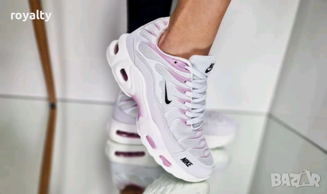 Nike Стилни Спортни Дамски Маратонки Номерации 36-41, снимка 2 - Маратонки - 52429746