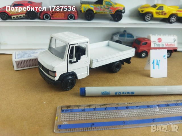 Малко метално камионче