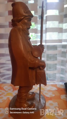 Дървена статуетка на страж-30 см,дърворезба, снимка 5 - Колекции - 34315930