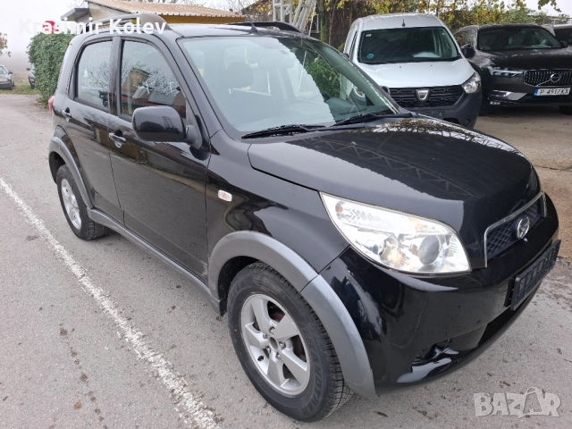 Дайхацу Териос, снимка 3 - Автомобили и джипове - 52488699