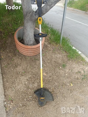 Тример на батерия Dewalt безчетков 18V.