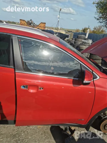 76004F1000 Предна дясна врата Kia Червен цвят; цената е за необорудвана врата за Kia Sportage 1.6