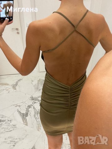 Рокля с акцент гръб, снимка 6 - Рокли - 38330111
