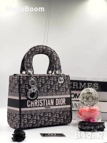 Christian Dior дамски чанти Различни цветове , снимка 14 - Чанти - 48834666