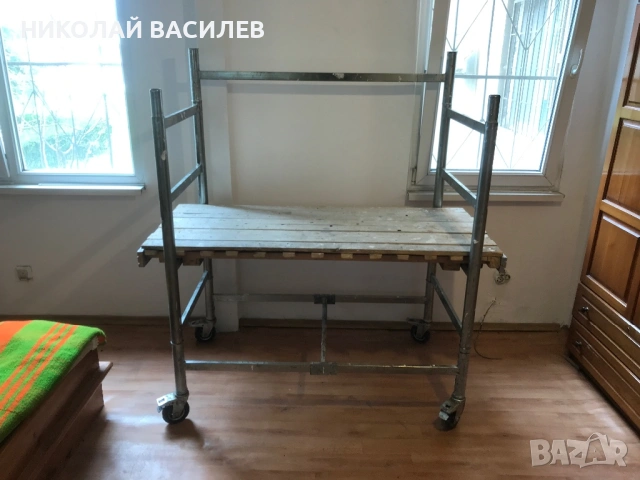 Подвижно  метално  скеле / до  3.50  / 4  м.  работна  височина. 