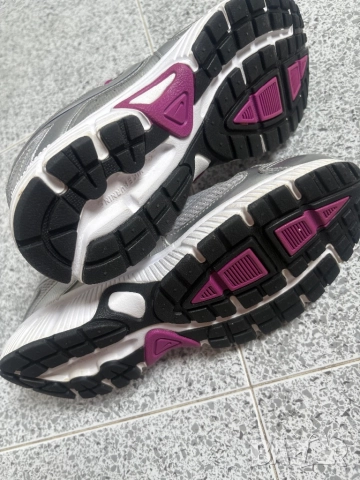 Маратонки Nike, снимка 8 - Маратонки - 47313018