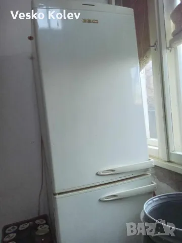 Хладилник със фризер BEKO