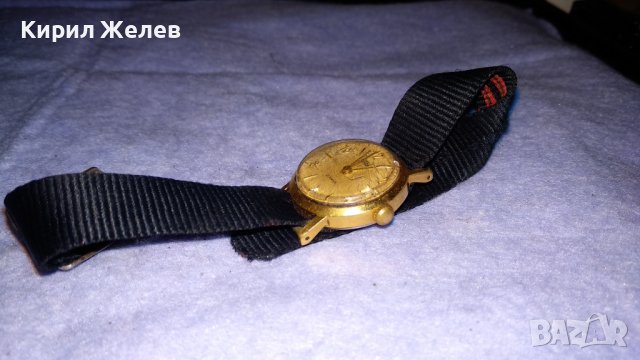 ЗАРЯ 22 КАМЪКА Стар ПОЗЛАТЕН РЯДЪК МОДЕЛ РЕТРО ЧАСОВНИК СССР с КАИШКА 32558, снимка 6 - Антикварни и старинни предмети - 38452883