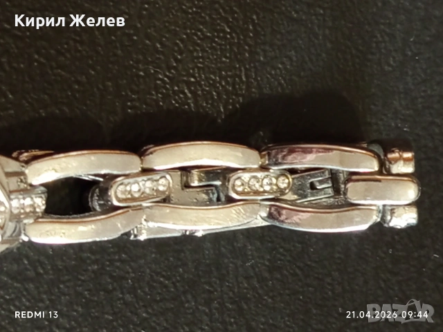Лот 3 броя модерни дамски часовник кварц много красиви 51392, снимка 7 - Дамски - 54261974