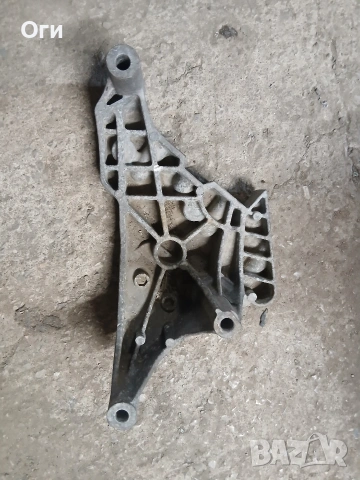 Конзола / лапа двигател за Фолксваген , Ауди , Шкода и Сеат 1.9TDI 105к.с. 03G 199 207 F, снимка 2 - Части - 54193631