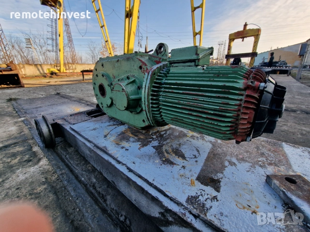 Конусно-цилиндричен мотор-редуктор с кух вал / Bauer 7.5kW, снимка 2 - Други машини и части - 52035591