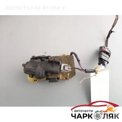 Брава заден капак Крайслер Вояджер