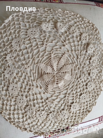 Каре за маса кръг, снимка 2 - Покривки за маси - 51552681