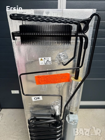 Хладилник Thetford N4142E+ (SLiM) Работи на : 12/220/газ (Свален от чисто нов Кемпер) , снимка 9 - Хладилни чанти - 45419003