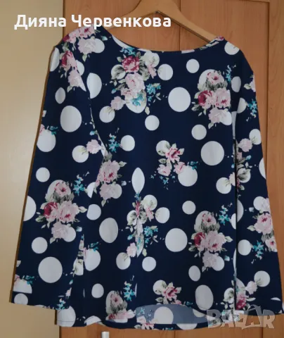 Блуза дамска тъмносиня на бели кръгове и рози; L÷XL
